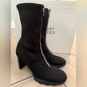 Alexander McQueen Black Heeled Boots with Zipper